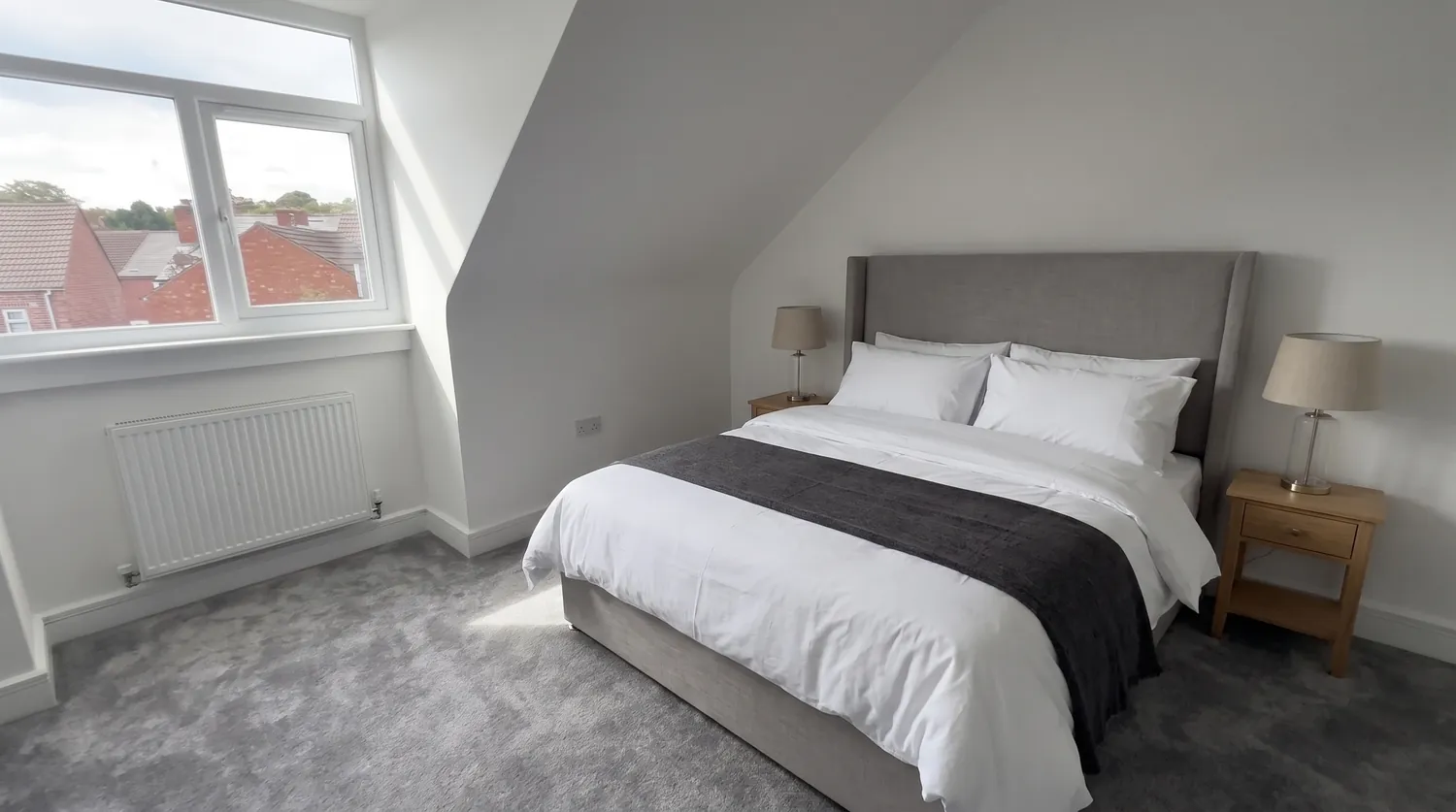 Stoke House serviced house in Coventry (illustrative furnishing)